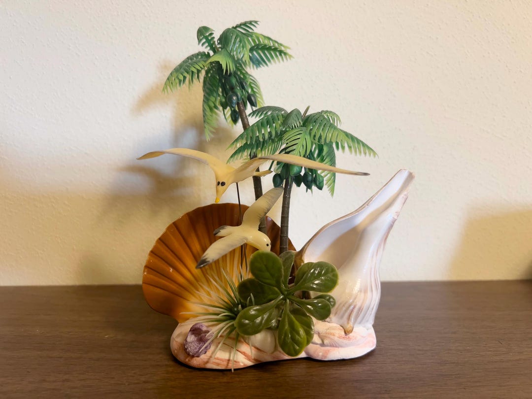 kitschy-mid-century-coastal-tiki-sculpture-mcm-boho-seashell-vintage