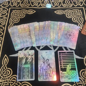 Any 3 yes or no question tarot reading