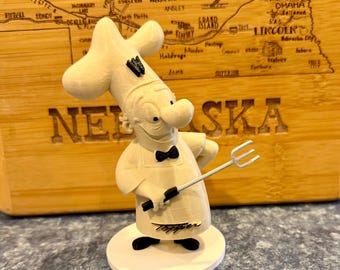 Weber Topper Chef Statue: 1950s BBQ Decor