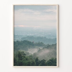 Bewölkter Wald Bunt Posterdruck, Bewölkter Wald Foto Wandkunst, Wand Kunst Boho-Dekor, Bunte Wandkunst, Fotografie Poster Druck, C18-99
