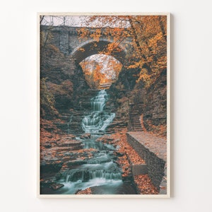 Herbst Wasserfall Bunte Poster Druck, Herbst Wasserfall Fotokunst, Wand Kunst Boho Dekor, Bunte Wand Kunst, C18-113