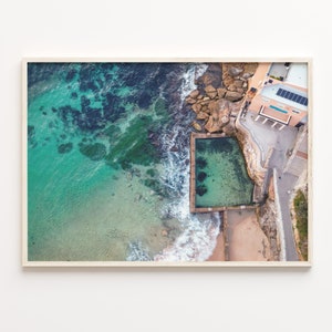 Coogee Beach Bunt Posterdruck Horizontal, Coogee Beach Fotowandkunst, Coogee Beach Decor, Reisedruck, Straßenkarte Poster, C18-410