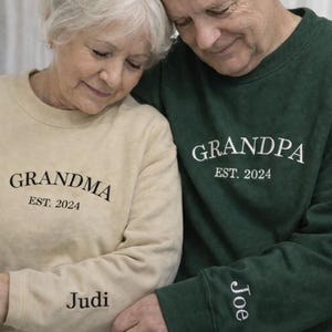 Personalisiertes besticktes Opa / Oma Sweatshirt: Benutzerdefinierte hergestelltes Jahr