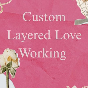 Puede incluir: Un fondo rosa con el texto blanco Custom Layered Love Working, rodeado de elementos de collage decorativos que incluyen patrones florales en blanco y negro, trozos de papel con escritura a mano e ilustraciones de flores secas.