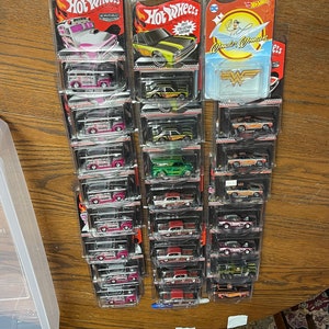 30,000 Diecast / hot wheels for sales. Facebook group created to show additional pictures. See/read Description. image 9