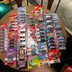 30,000 Diecast / hot wheels for sales. Facebook group created to show additional pictures. See/read Description. image 8
