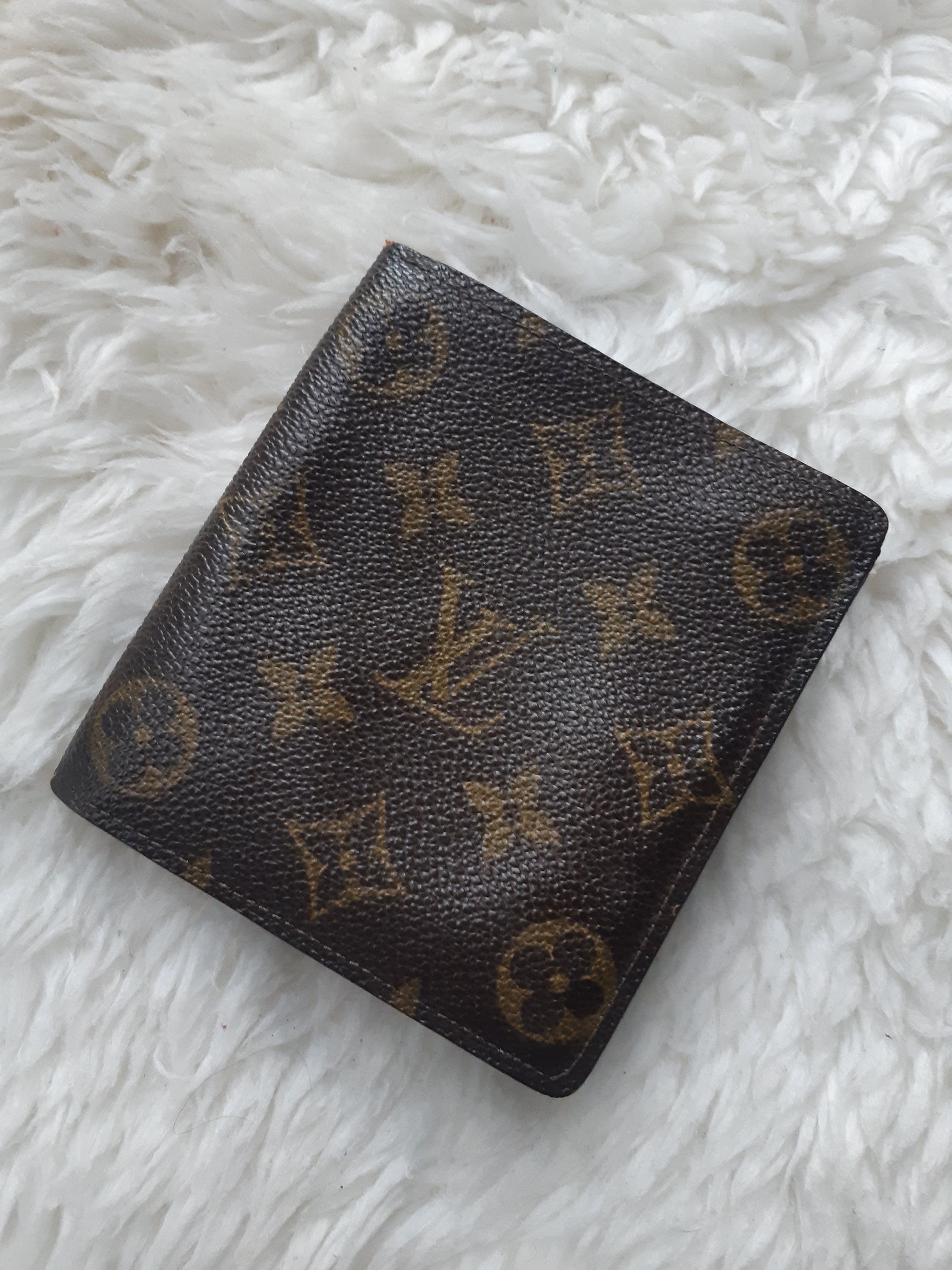 louis vuitton wallet for men with chain