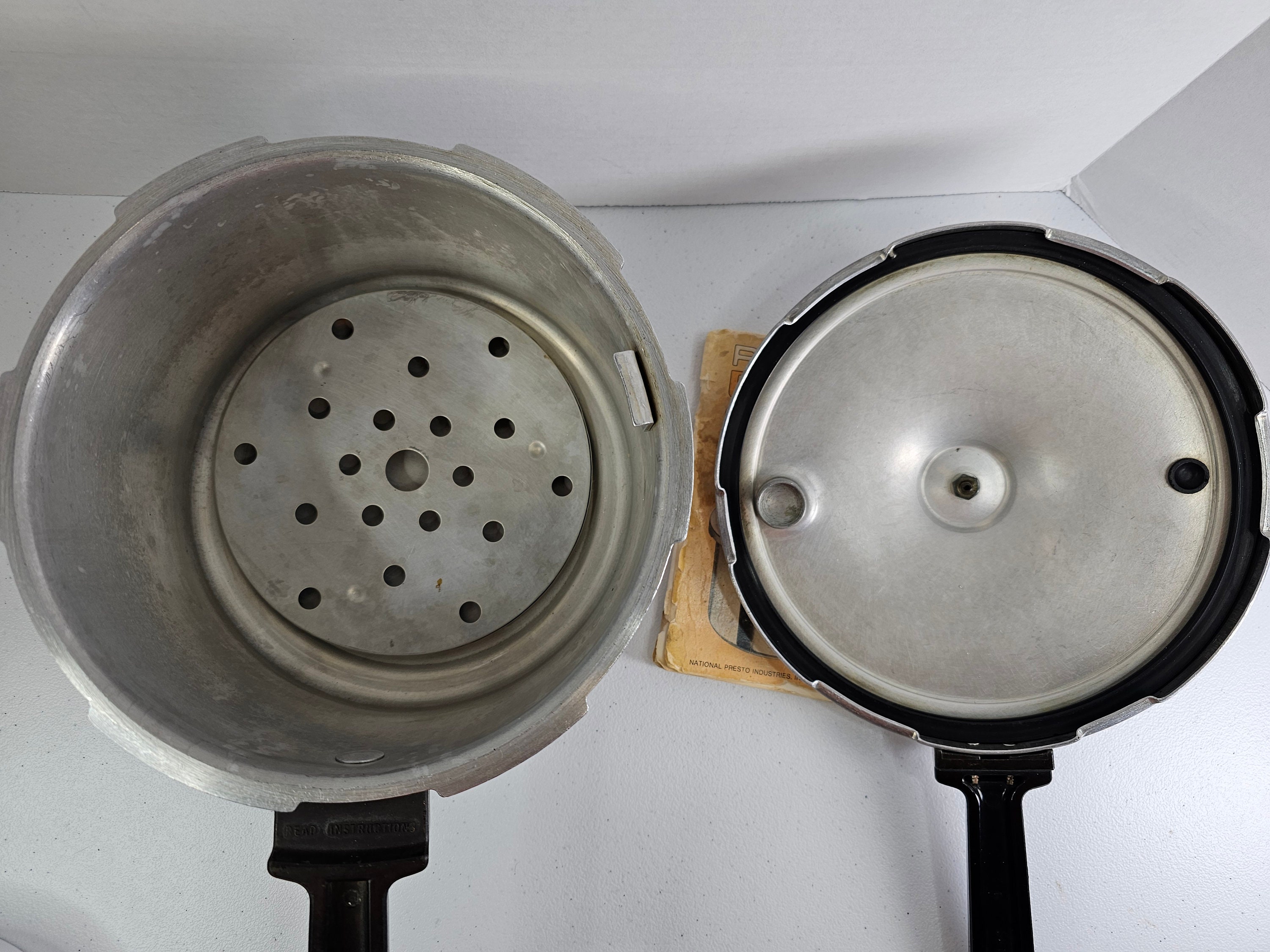 PRESTO 409A 4 Quart Pressure Cooker Canner Vintage Complete With Steam Jiggler Book Etsy Canada