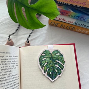 Monstera magnetic bookmark  | plants | bookmark | library | reading | monstera | plant bookmark | leaves | plants and books