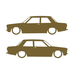 Set med 2 sänkta silhuettdekaler för Datsun 510 Bluebird Sedan 2-dörrars Coupé Guld