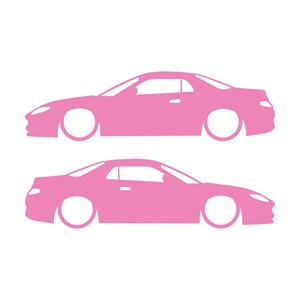 Set di 2 adesivi con silhouette di auto ribassate per Mitsubishi FTO Soft Pink
