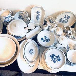 Pfaltzgraff Yorktowne dinnerware, serving dishes, mugs & more. sold individually