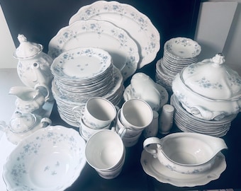 Johann Haviland Blue Garland. Borda em platina. Conjunto de jantar para 5 pessoas._ 43055