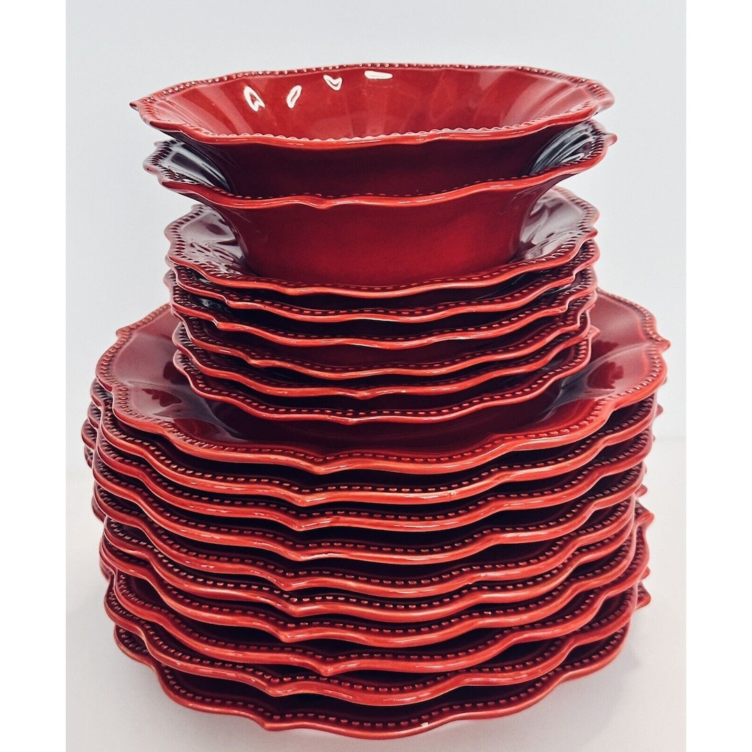 pioneer woman serving dishes
