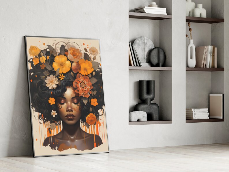 Op de afbeelding: Een digitaal schilderij van een vrouw met een bruine huid en lang zwart haar versierd met oranje en gele bloemen. Haar ogen zijn gesloten en ze heeft een serene uitdrukking. De achtergrond is lichtgrijs met een subtiele textuur.