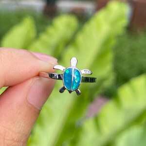 Sterling Silver Hawaiian Turtle Ring Blue Imitation Opal Resin, Minimalist Turtle Marine Life Lover Dainty Hawaiian Jewelry Ring for Her