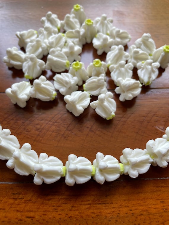 Crown Flower Clay Flower for Jewelry Making Garland Lei Making, White Crown Flower Loose Beads, Handcrafted Clay Beads, Bulk beads, Car Lei