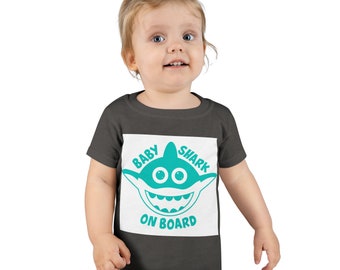 Camiseta para niños pequeños con logo de tiburón bebé verde azulado