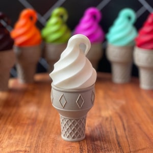"3D gedruckte ""Vanilla"" Eistüte Box Produziert von 3D Kitchen Art."