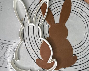 REUZE konijntje | Paastaart, koekjes en koekjesvormer 15" inch Geproduceerd door 3D Kitchen Art