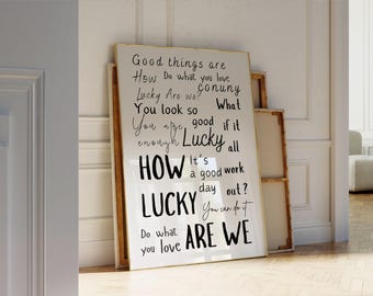 How Lucky Are We Print: Schwarze trendige Wohnheim-Wandkunst (digitaler Download)