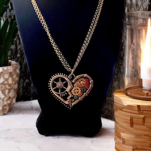 Steampunk Heart Necklace – Silver & Gold Gear Pendant, Mechanical Romance Jewelry, Industrial Gothic Gift