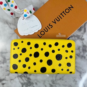Cartera con cremallera de Louis Vuitton x Yayoi Kusama en piel Epi en amarillo y negro