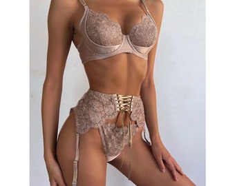 Ensemble Lingerie Dentelle Taupe 3 pièces