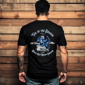 Cool Motorcycle Biker Sign | Tail of the Dragon Deals Gap, Hwy 129, Unisex Short Sleeve Graphic Tee Shirt