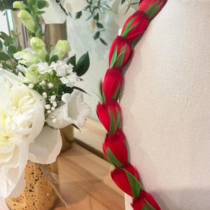 Lei Hulu Kamoe - Etsy