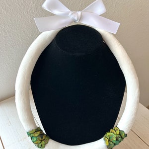 Lei Hulu Kamoe - Etsy