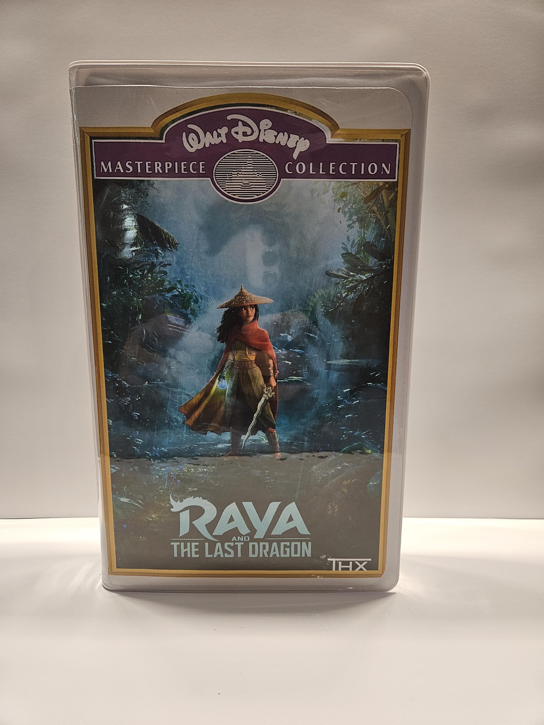 Raya and the Last Dragon 限定ピンバッジ 2021 DISNEY RAYA AND THE LAST DRAGON JUMBO PIN LIMITED