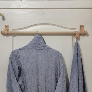 Porta asciugamani con cinturino in pelle, ganci, asta in legno, porta asciugamani da bagno in legno, unità di stoccaggio