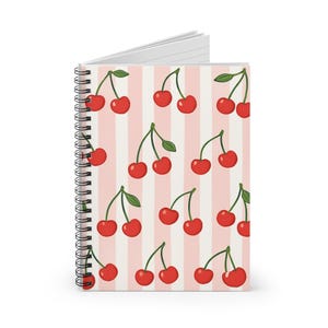 Kirsche gestreift Spiralblock | Niedliches Journaling Notizbuch, Geschenk für Studenten, ästhetisches Briefpapier, Schulanfang, Kirschmuster