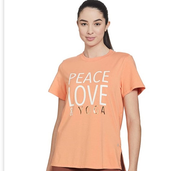 Peach Customized Enamor Women’s Short Sleeve Crew Neck Peach Love Design Graphic Printed T-Shirt