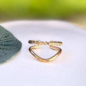 Waterproof Gold Ring, Minimalist Double Wave Ring, Twisted Rope Band, Everyday Stacking Jewellery