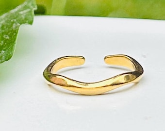 Waterproof Gold Ring, Twisted Gold Ring Band, Minimalist Everyday Jewelry, Non Tarnish