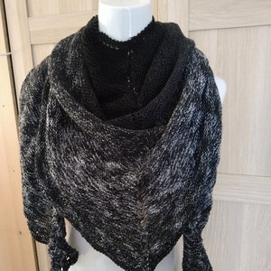 Triangular scarf hand-knitted, black - grey