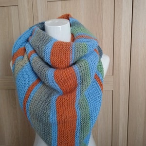triangular scarf hand-knitted, multicolor