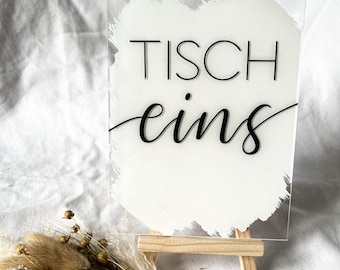 Eckige Tischnummern aus Acryglas für Hochzeiten und besondere Anlässe