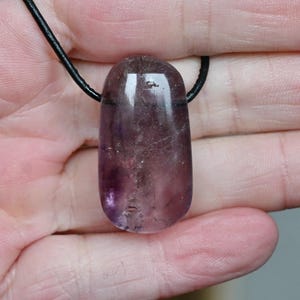 Schöner,unbehandelter Goboboseb Amethyst Anhänger vom Brandberg aus Namibia