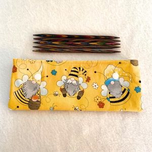 Sock knitting needle holder, double pointed needles case/cozy.  Spring/Summer project bag, craft pouch. Handmade dpn gift set for knitters.