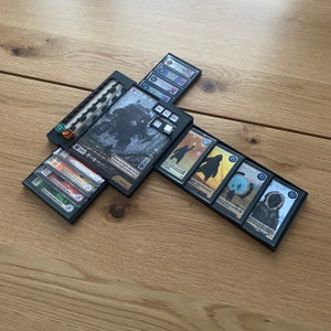 Stonemaier Expeditions mech mat and card holder for sleeved cards