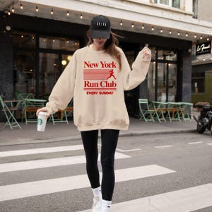 New York Run Club Sweatshirt, Sunday runners shirt, retro aesthetic running apparel, marathoner gift, marathon runner clothing, sporty chic