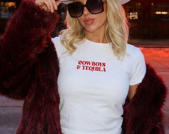 Koszulka dla niemowląt Cowboys & Tequila, krótki top w stylu kowbojki, strój na wieczór panieński w Nashville, koszula w stylu western do baru, koszulki na wycieczki dla dziewczyn
