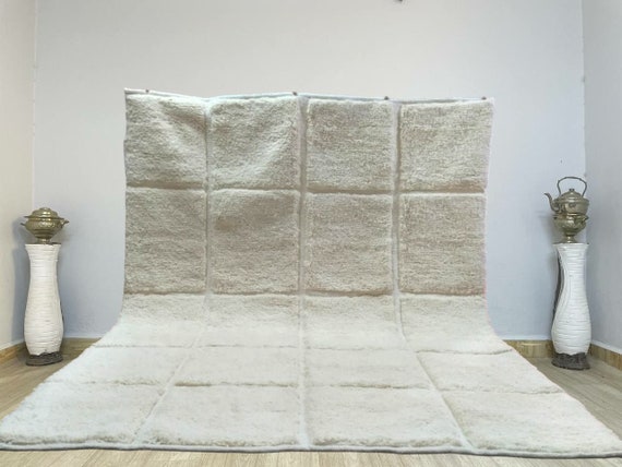 AMAZING MOROCCAN WHITE Rug - Morrocan Handmade chekerboard Rug, Authentic Berber Rug, Bohemian Style Rug For Living Room .