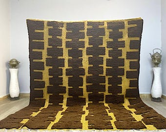 Tapis quadrillé marocain fait main : tapis berbère en laine marron