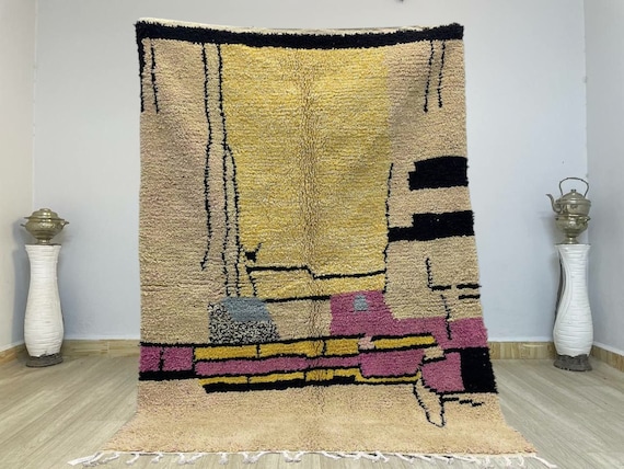 AMAZING Morrocan Bohemian Style Beige Rug Authentic berber rug for living room.