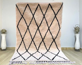 Hand-Knotted Wool Area Rug: Ivory Geometric Dhurrie, Boho Decor