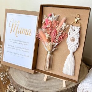 Geschenkbox für Mama mit Trockenblumen & Makramee Schlüsselanhänger – individuell wählbar, voller Liebe verpackt zum Geburtstag, Muttertag